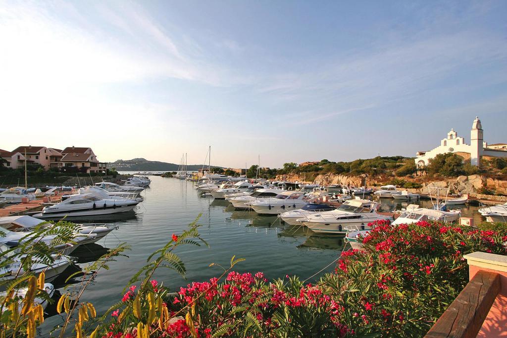 Le Corti Di Marinella Lejlighedshotel Marinella  Eksteriør billede