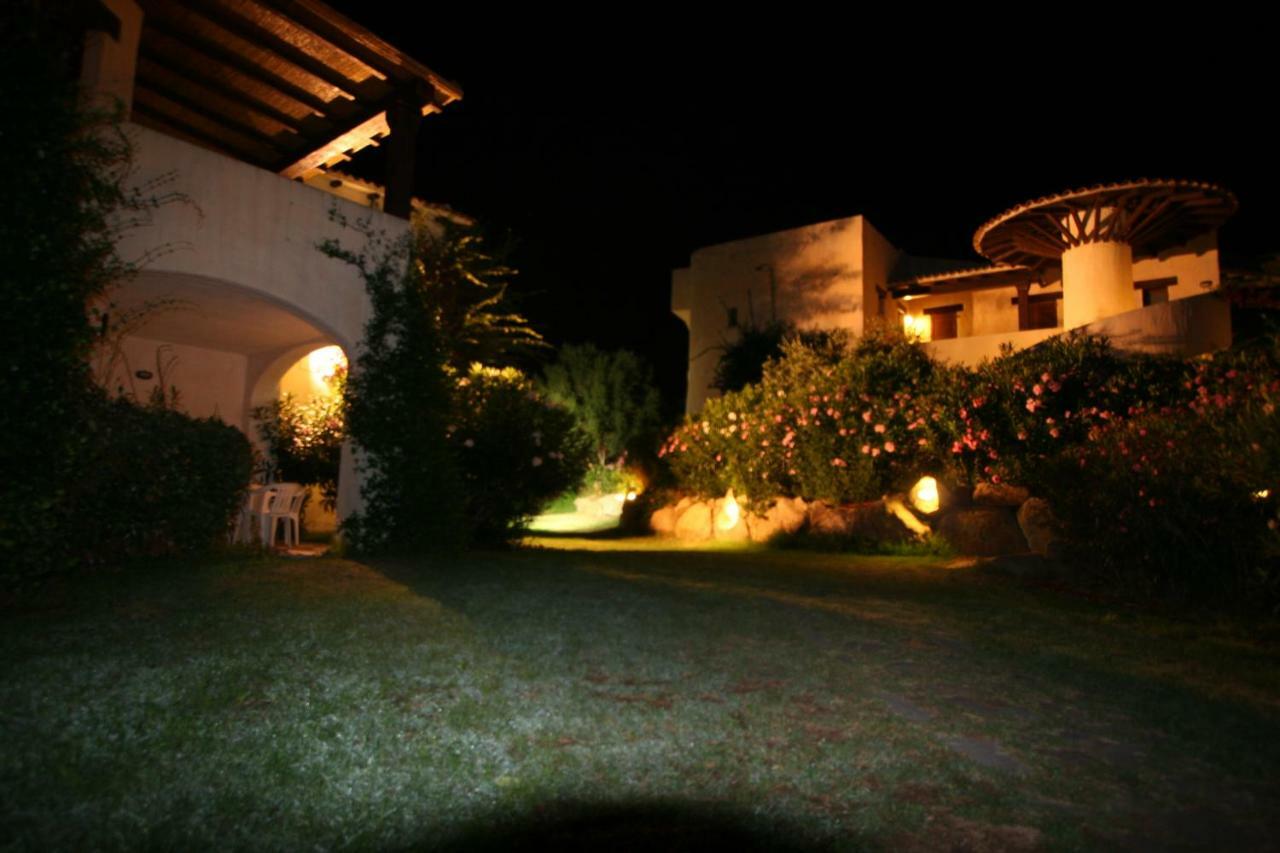 Le Corti Di Marinella Lejlighedshotel Marinella  Eksteriør billede