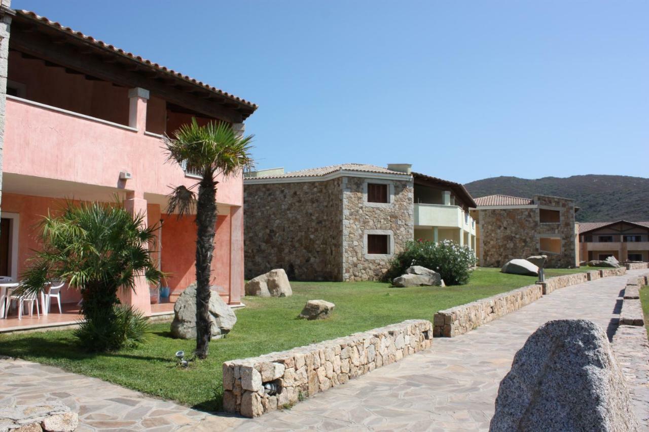 Le Corti Di Marinella Lejlighedshotel Marinella  Eksteriør billede